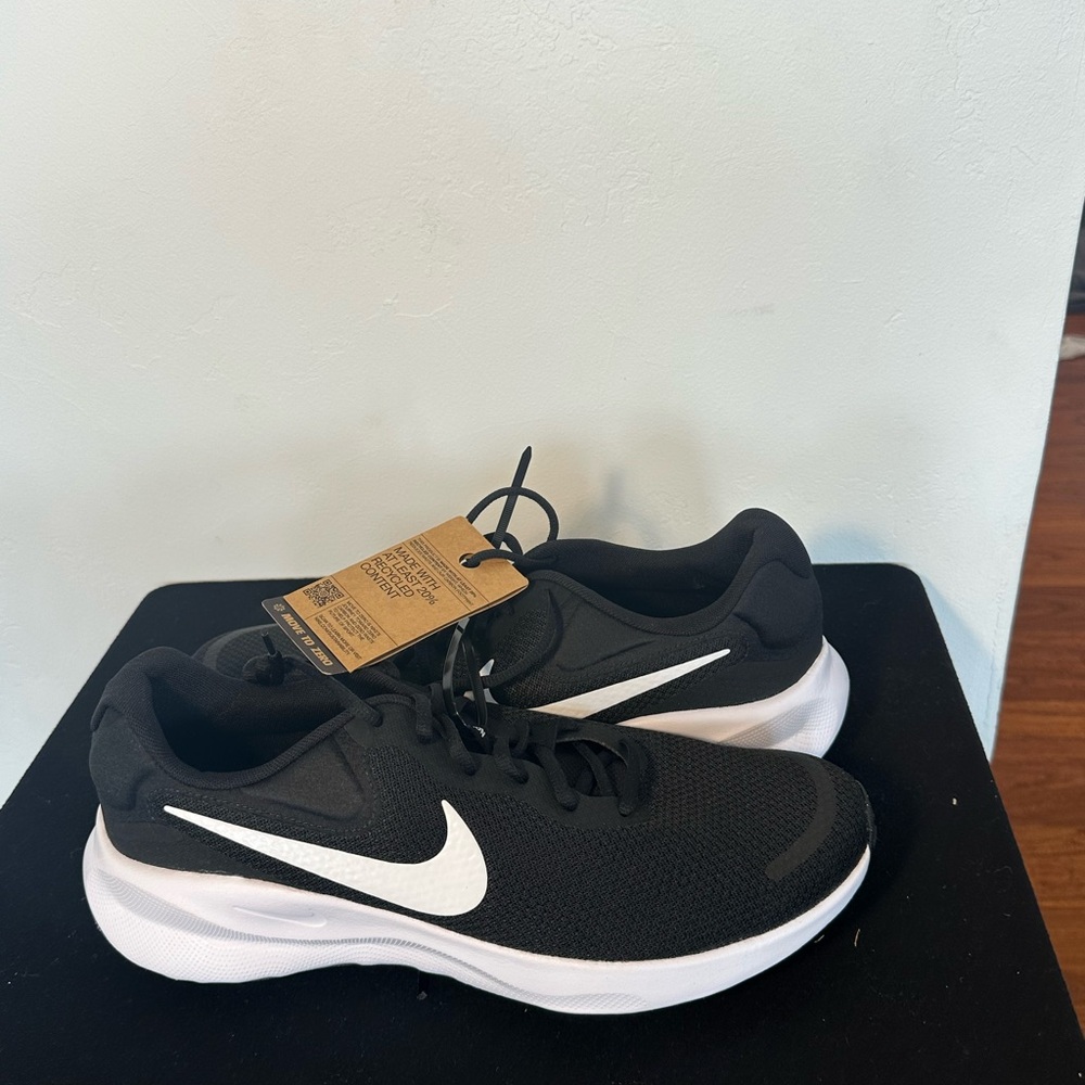 Nike revolution Men's Black Athletic Shoes